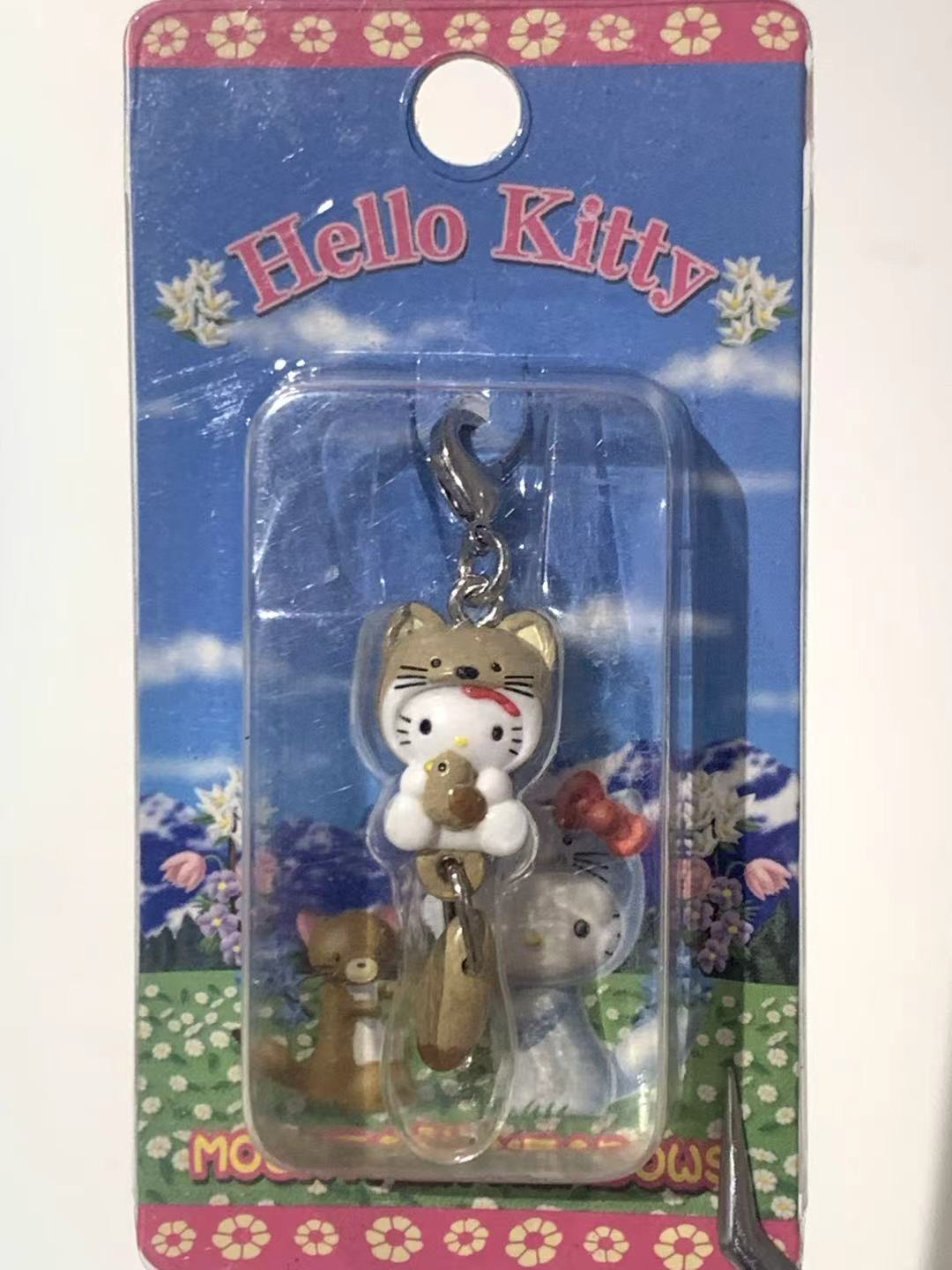 Hello Kitty Gotochi Keychain – 2003 Hokkaido (北海道) Flying Squirrel – Japan Exclusive Vintage