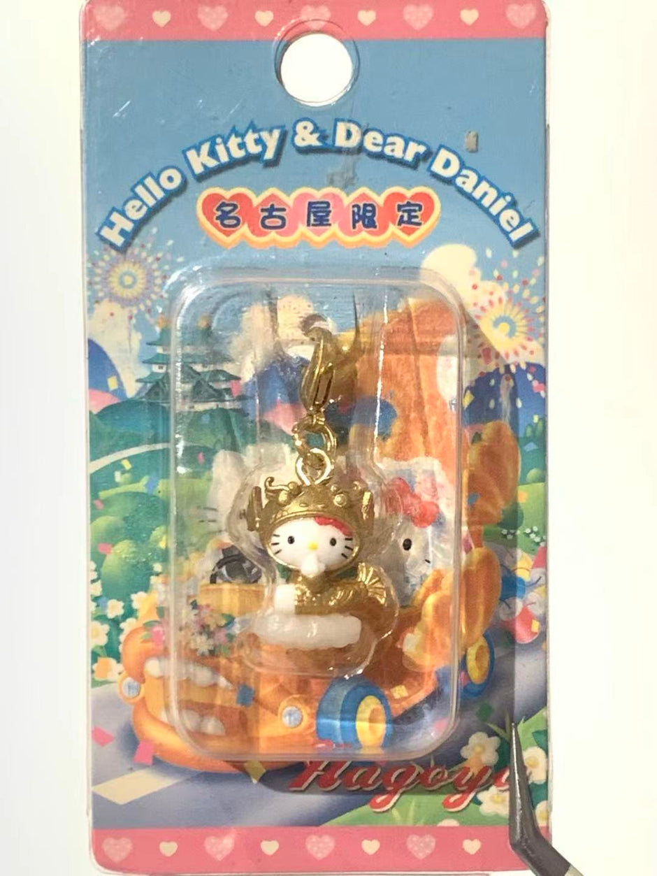 Hello Kitty Gotochi Keychain – 2003 Aichi (愛知県) Nagoya Castle Golden Shachihoko – Japan Exclusive Vintage