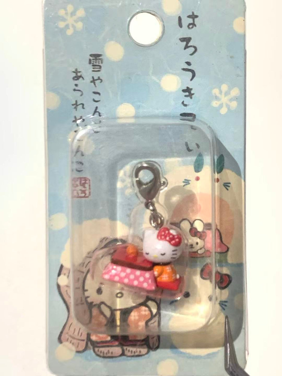 Hello Kitty Gotochi Keychain – 2008 Winter Japanese Style Kotatsu (こたつ) – Japan Exclusive Vintage Collectible