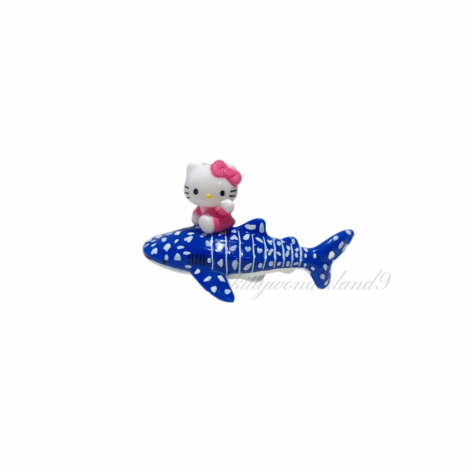 Hello Kitty Gotochi Keychain – 2003 Osaka (大阪府) Kaiyukan Aquarium Whale Shark – Japan Exclusive Vintage