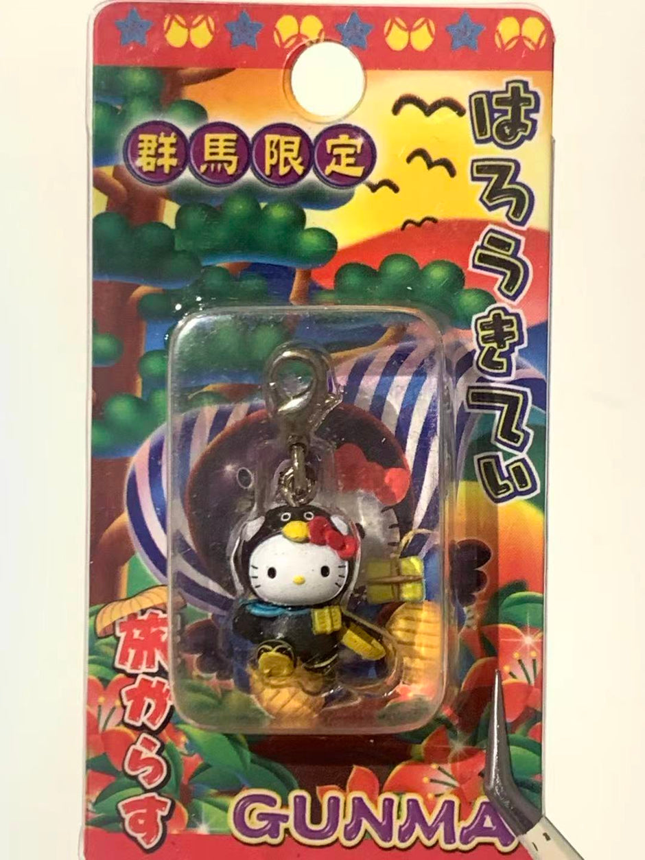 Hello Kitty Gotochi Keychain – 2004 Gunma (群馬県) Black Penguin “Tabigarasu” – Japan Exclusive Vintage