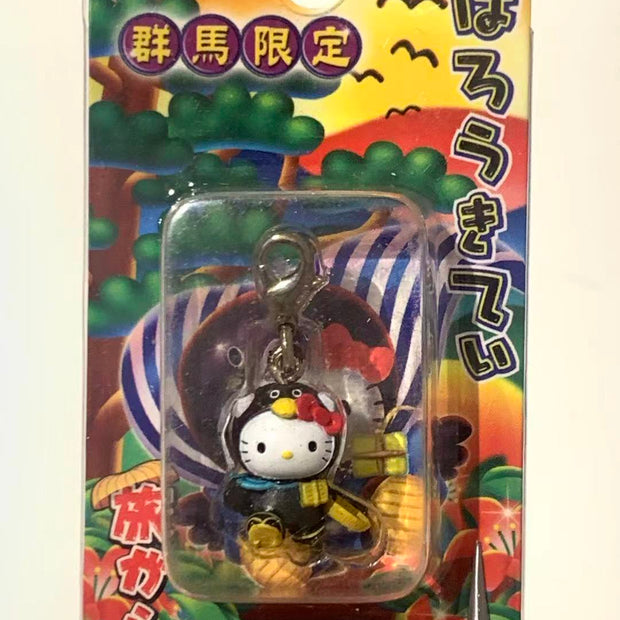 Hello Kitty Gotochi Keychain – 2004 Gunma (群馬県) Black Penguin “Tabigarasu” – Japan Exclusive Vintage